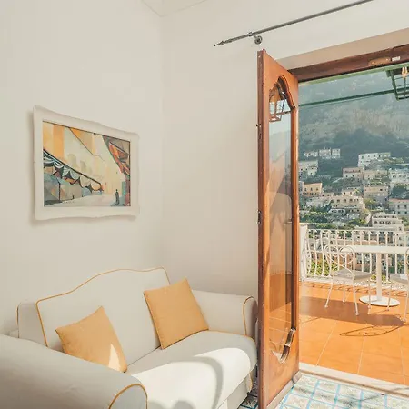 Poseidon Hotel 4*