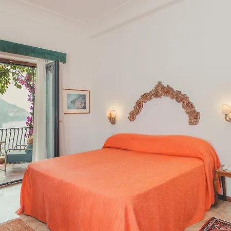 Poseidon Ξενοδοχείο 4*